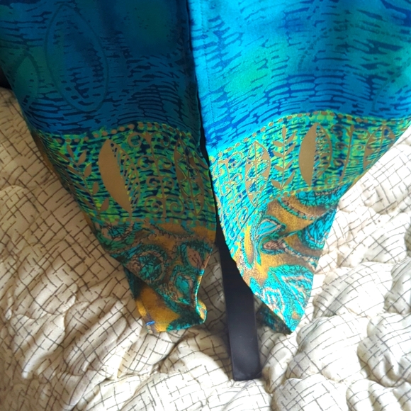 AGB Petite Maxi Sheath Dress Size 10P Teal Green and Blues Decorative design hem - Picture 5 of 9